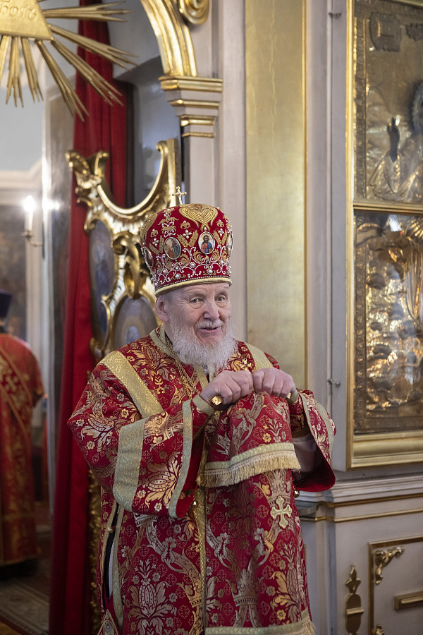 Архиерейское богослужение в Николо-Архангельском храме Балашихи